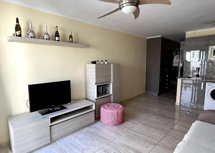 Casa Logan, 1 Bedroom With Communal Pool