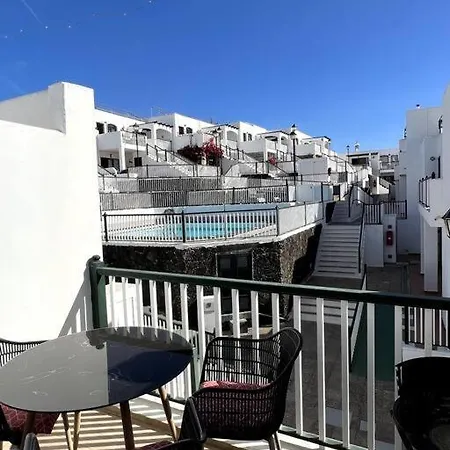 Casa Logan, 1 Bedroom With Communal Pool Apartment