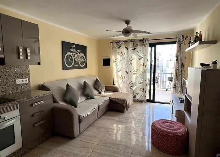 Casa Logan, 1 Bedroom With Communal Pool